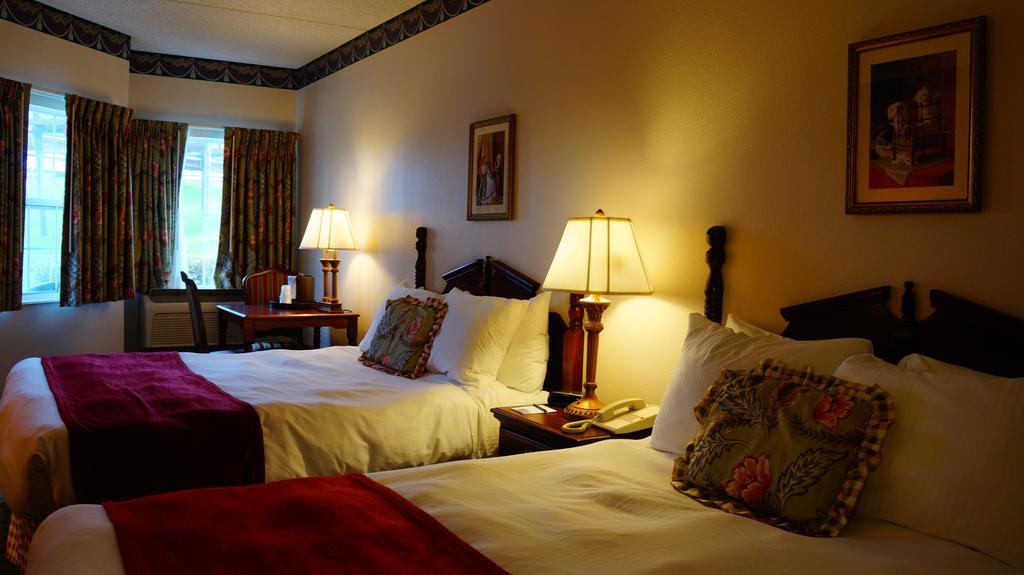 Hotel Grand Victorian Branson Esterno foto