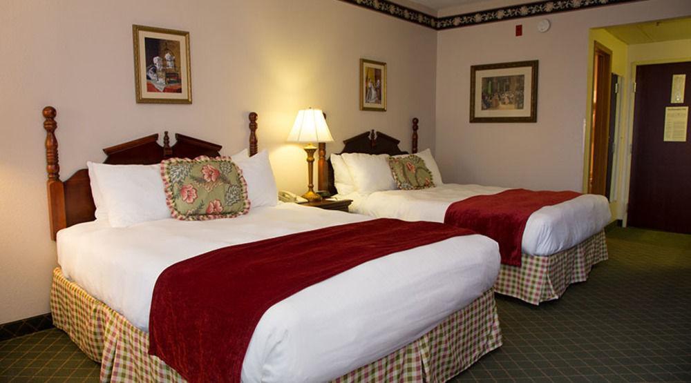 Hotel Grand Victorian Branson Esterno foto