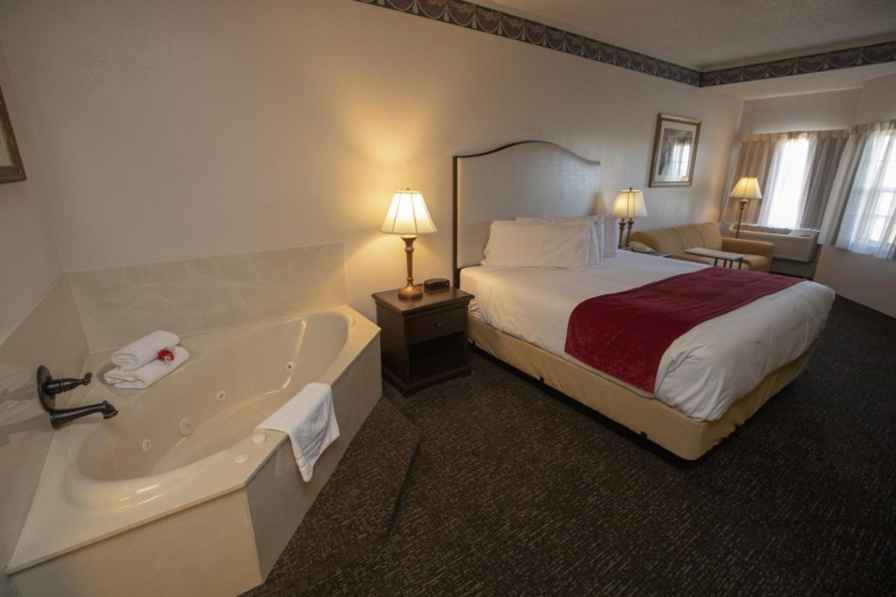 Hotel Grand Victorian Branson Esterno foto