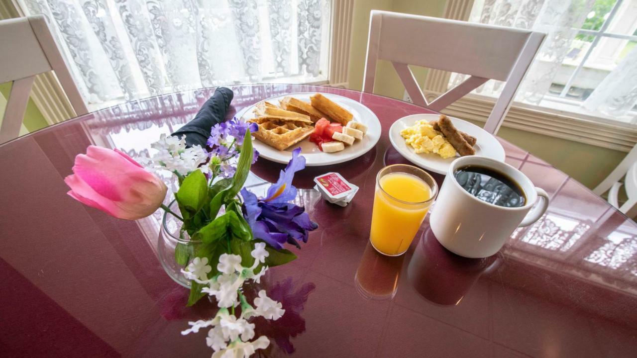 Hotel Grand Victorian Branson Esterno foto